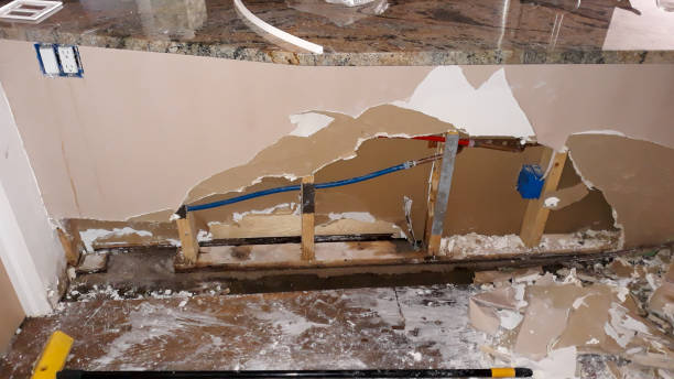 Water damage restoration insurance claims in Shell Ridge, CA
